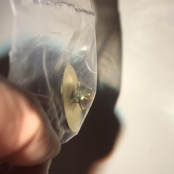 NIP WOCIP Sisters Circle Pin - Picture 4 of 5